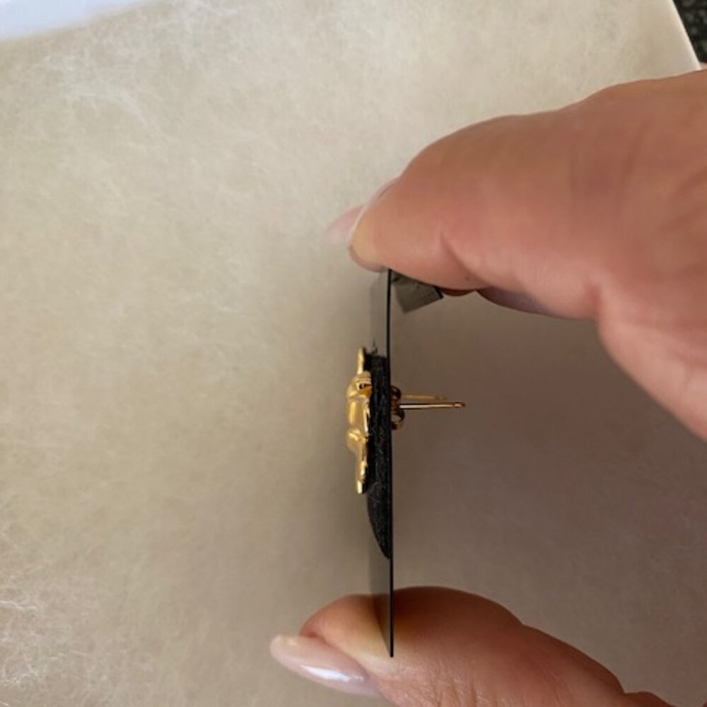 18k gold plated Dragonfly Earrings NEW - Picture 5 of 5